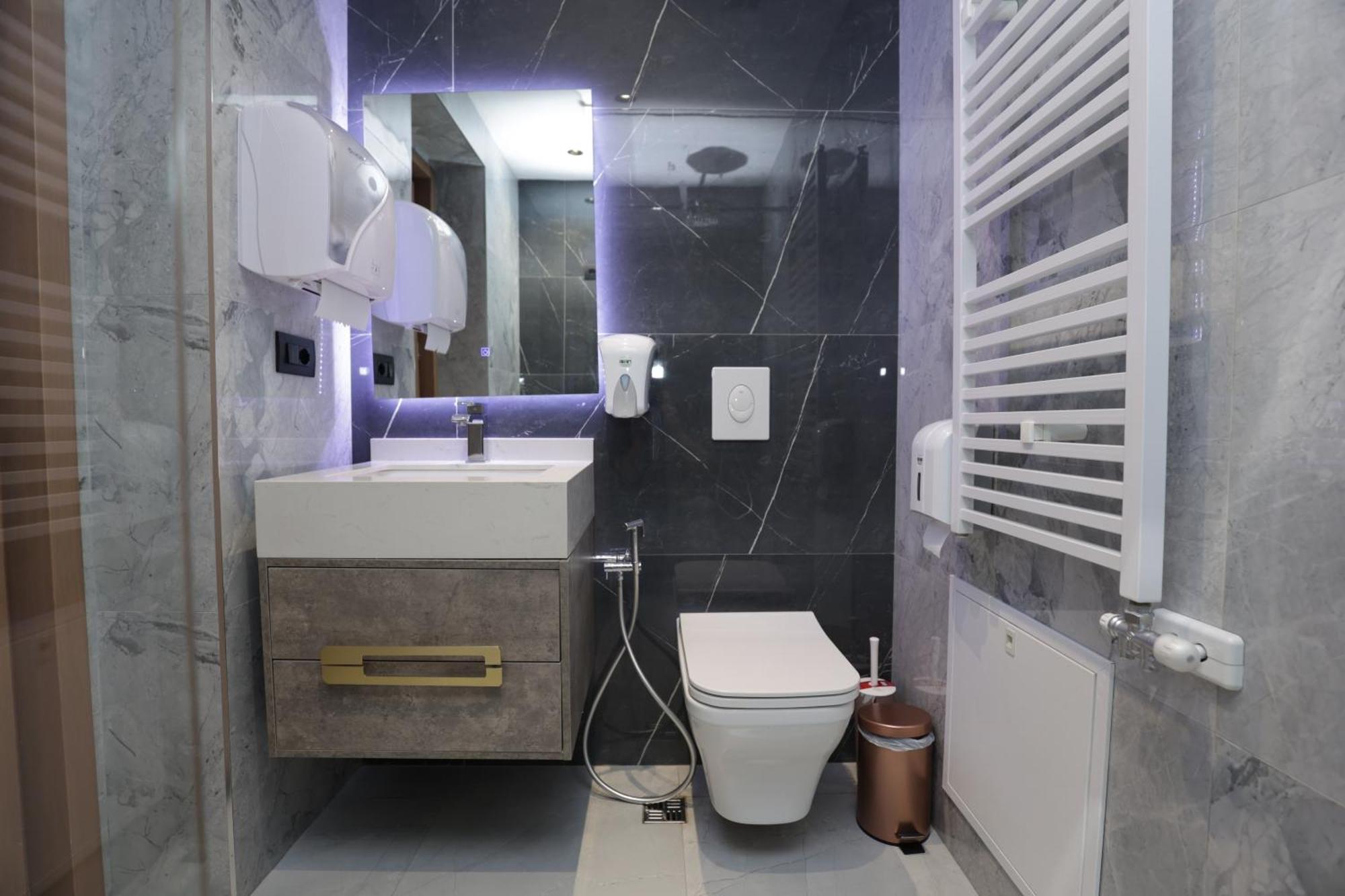 Residence Inn Tirana Esterno foto